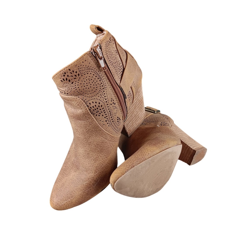 Very G Women's Tan Faux Leather Cutout Western Ankle Boots Size 6